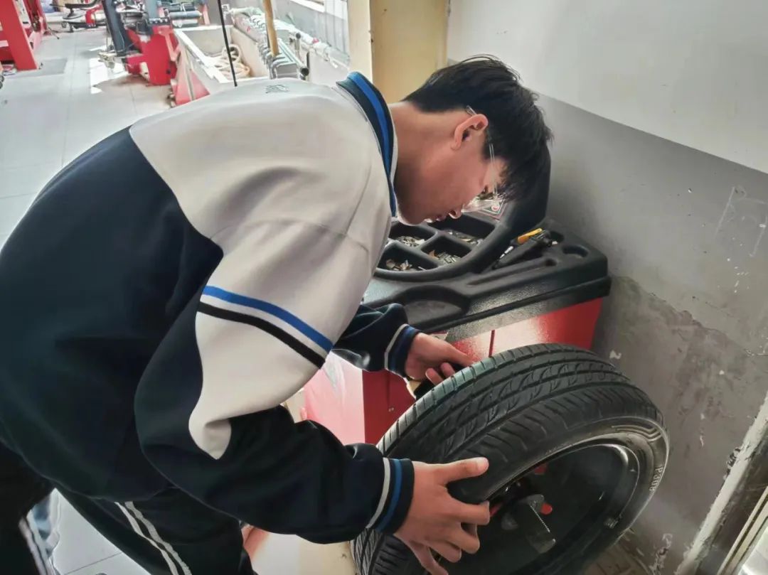 1712038762106188.jpg 640 (1).jpg